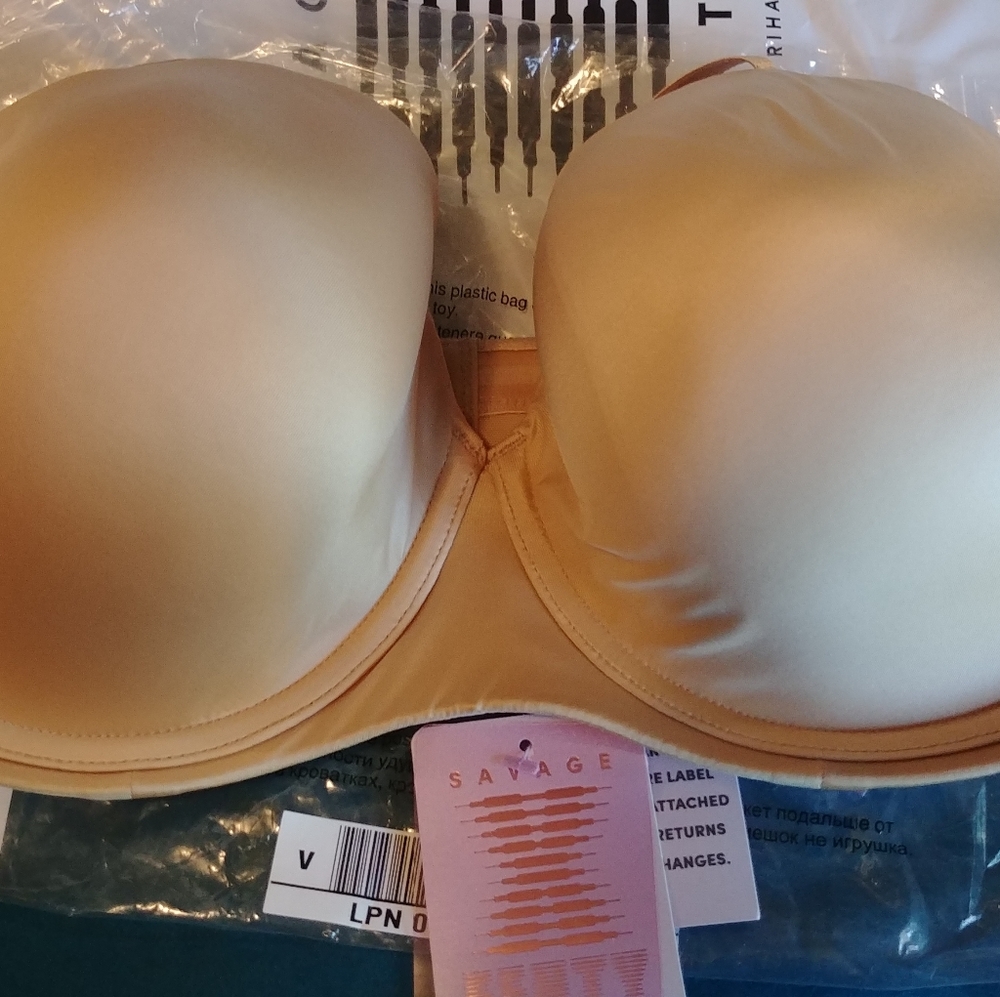 SavageXFenty 42DD Strapless Bra